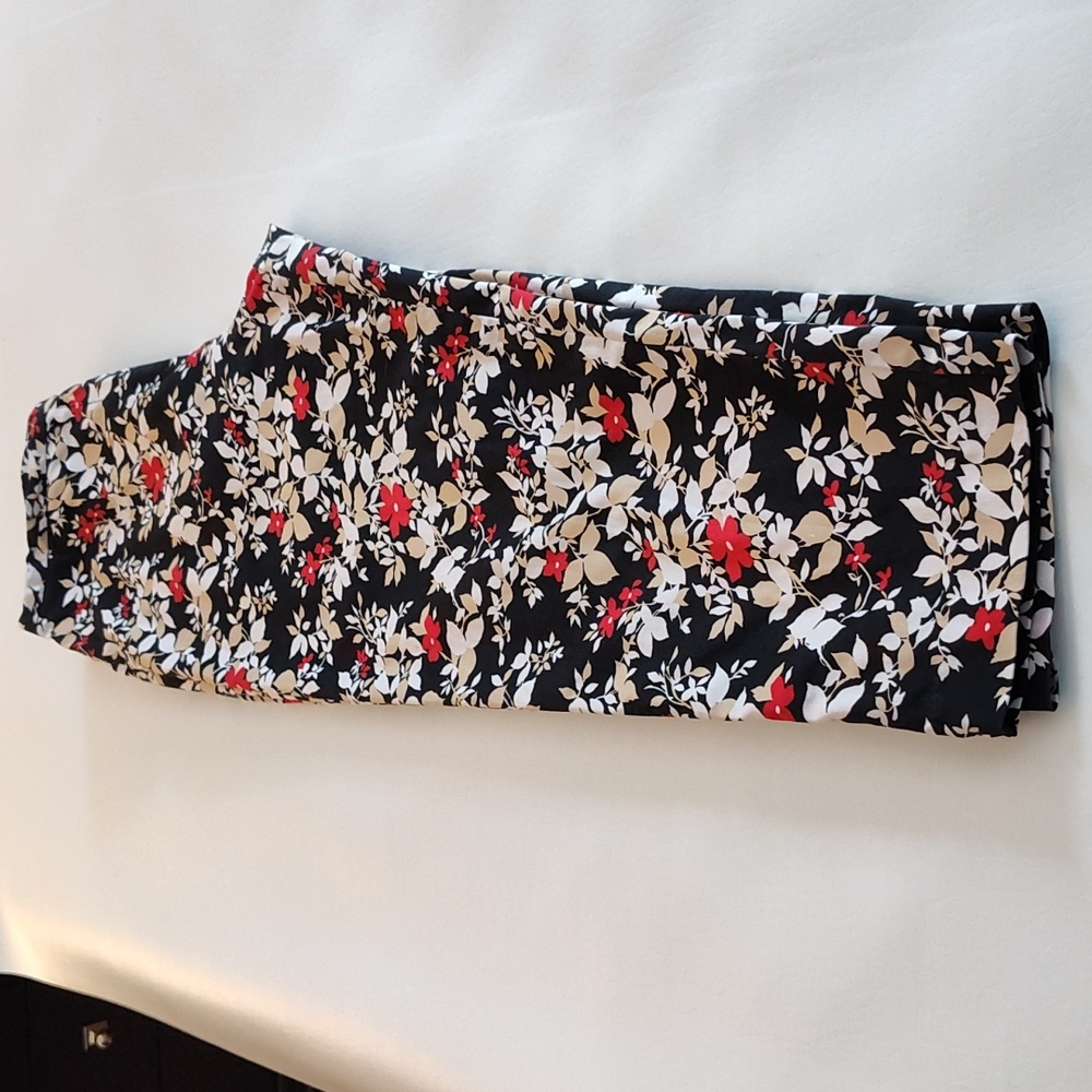 Requirements Capris 14 Spring Summer Bold Floral Pattern Cotton Blend Mid Rise - Picture 11 of 12